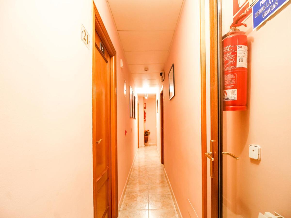 Oyo Hospedaje El Gato Segovia Exteriér fotografie